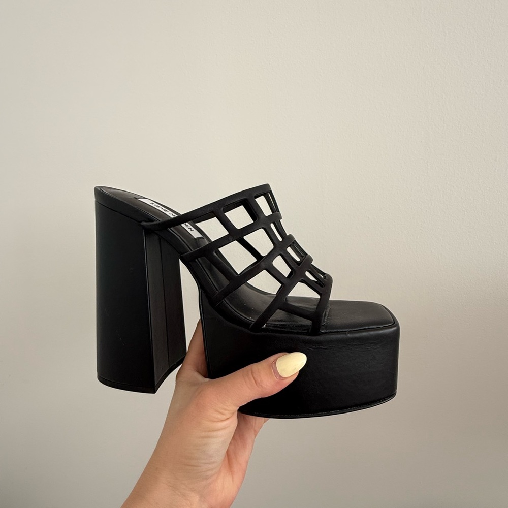 Steve Madden Black Platform Heels with Geometric Design